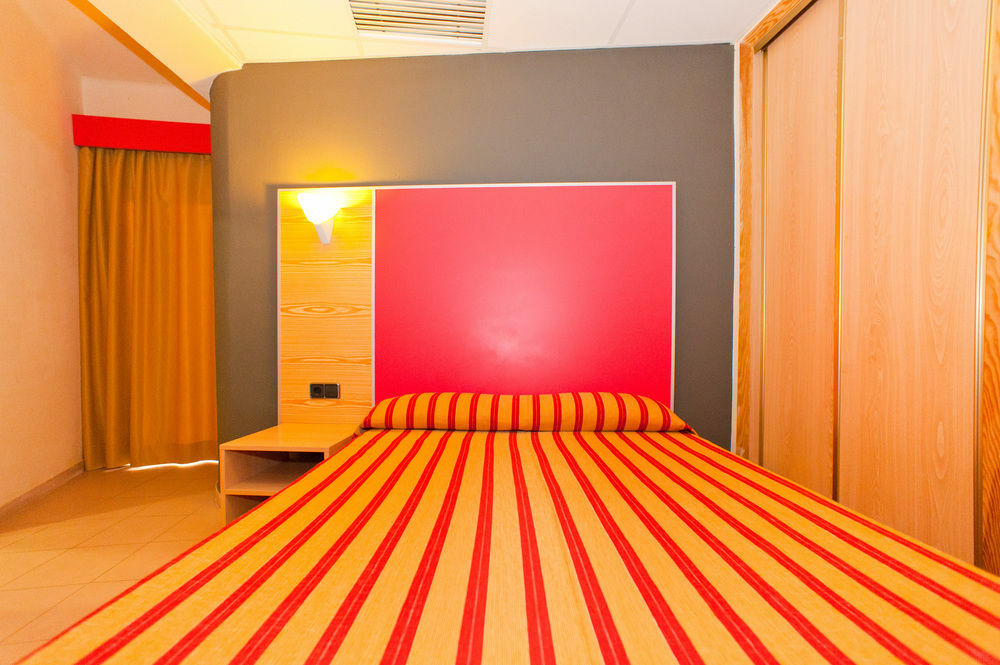The Red Hotel By Ibiza Feeling - Adults Only Sant Antoni de Portmany Esterno foto