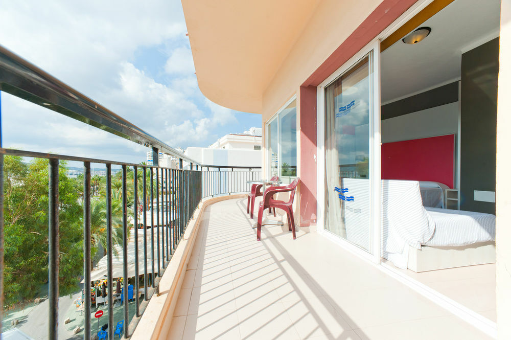 The Red Hotel By Ibiza Feeling - Adults Only Sant Antoni de Portmany Esterno foto