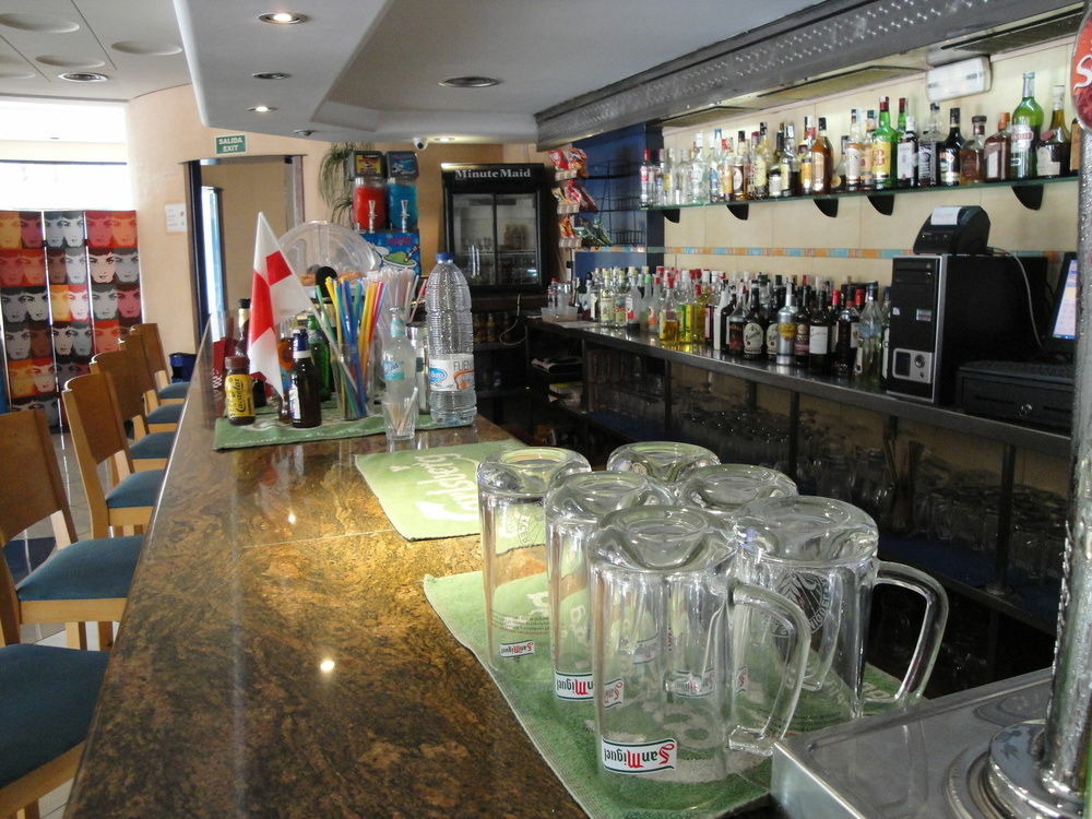 The Red Hotel By Ibiza Feeling - Adults Only Sant Antoni de Portmany Esterno foto