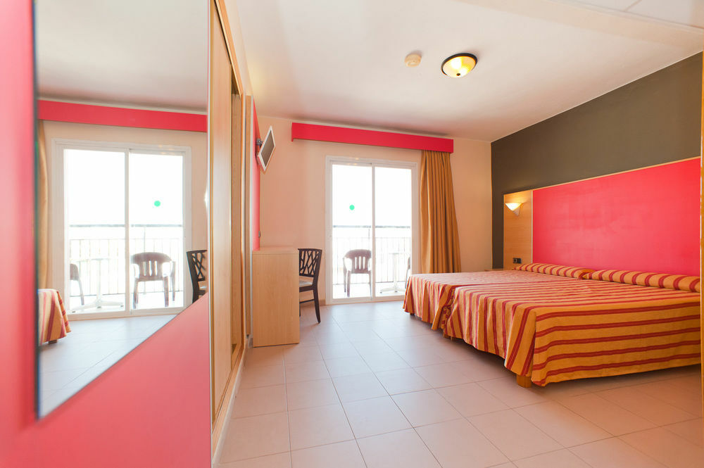 The Red Hotel By Ibiza Feeling - Adults Only Sant Antoni de Portmany Esterno foto